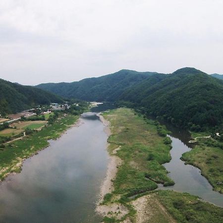 Forest Of Color Pension Hongcheon Luaran gambar